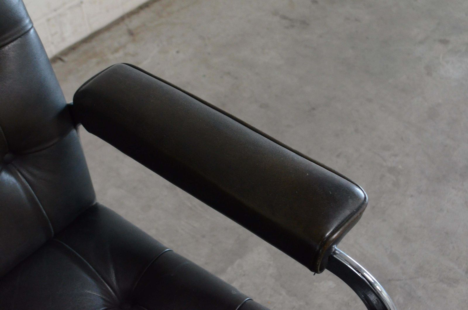 photo vintage Robert Haussmann De Sede Rh 305 High Back Chair Black