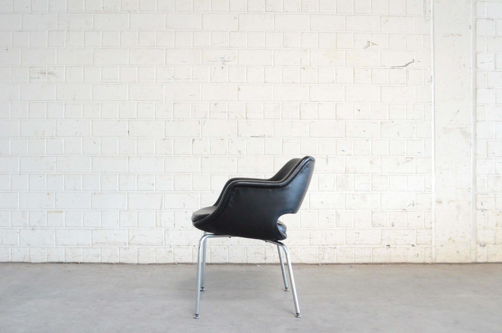 Olli Mannermaa Pair Of Leather Kilta Chair By Eugen Schmidt & Cassina Martela photo vintage