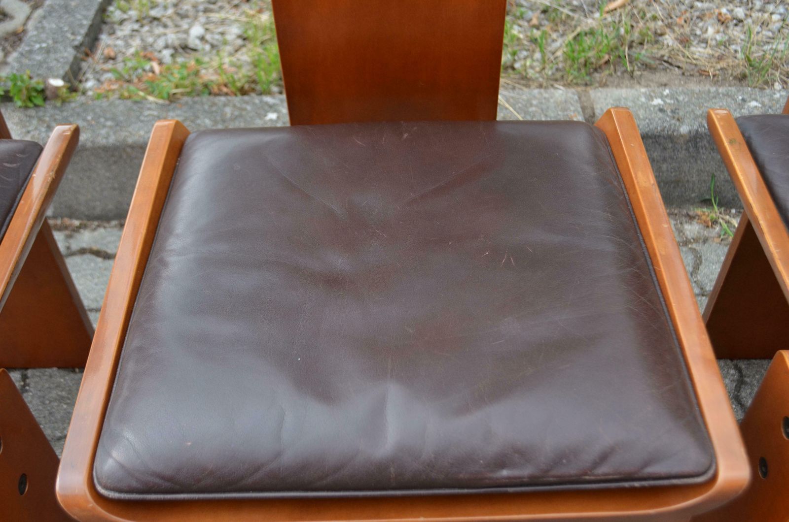 10588.0 Edoardo Landi Model Diago Brutalist Tripod Purist Dining Chair Nikol photo