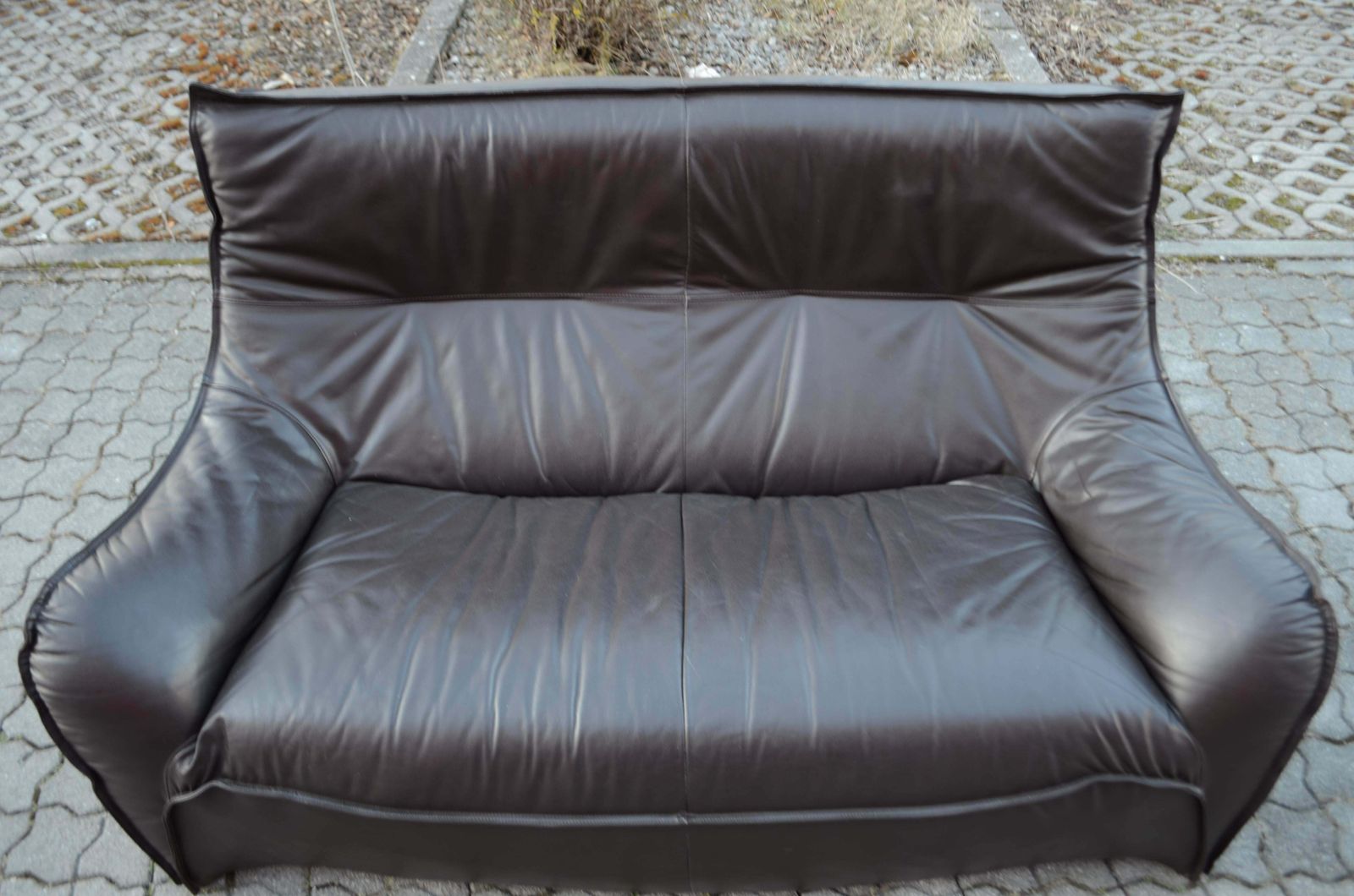 photo furniture Rare Ligne Roset Model Satan By Bernard Govin Brown Leather Togo Sofa