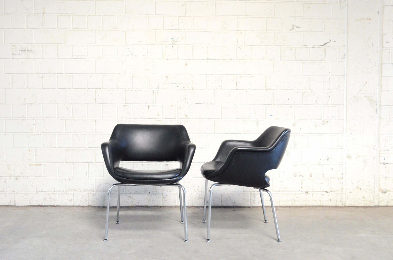 Olli Mannermaa Pair Of Leather Kilta Chair By Eugen Schmidt & Cassina Martela photo furniture