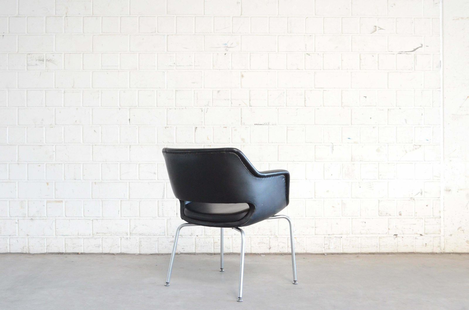 Olli Mannermaa Pair Of Leather Kilta Chair By Eugen Schmidt & Cassina Martela photo buy