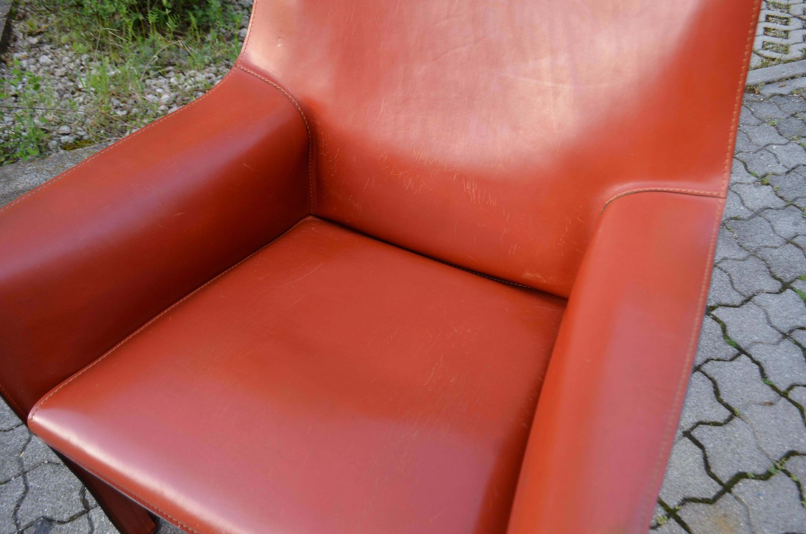 Cassina Taxi 414 Leather Lounge Chair Armchair China Red / Ox Red photo Furniture