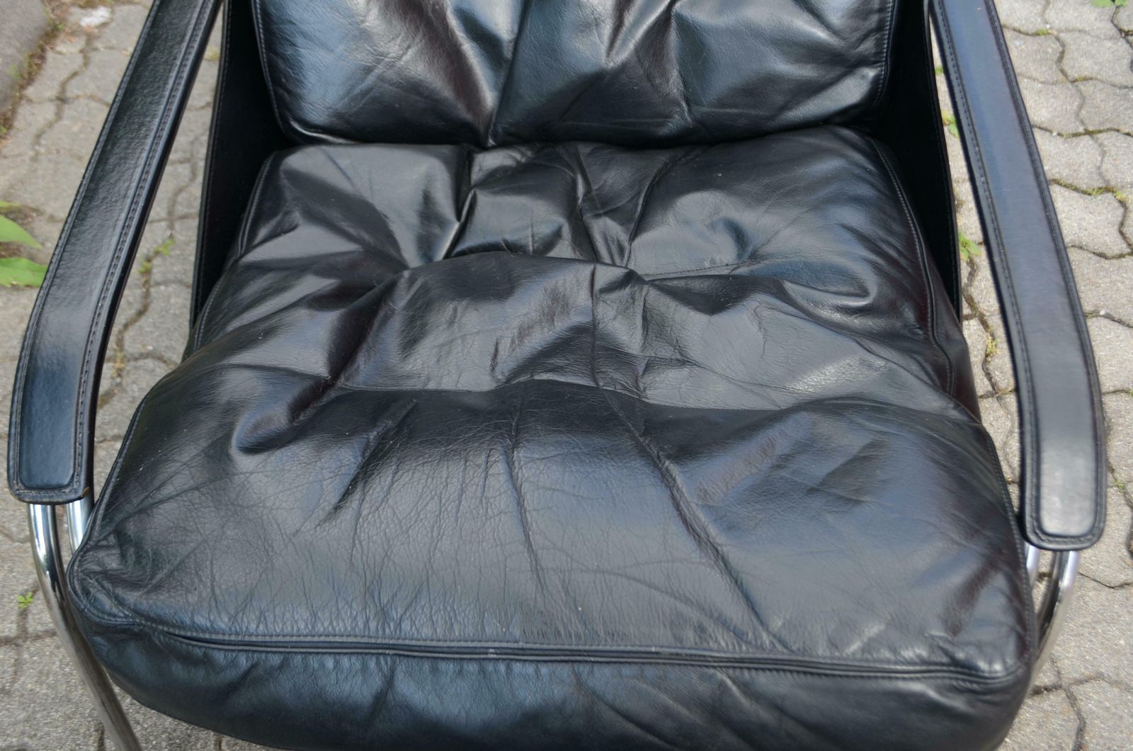 Zanotta Leather Lounge Chair Model Maggiolina Design 1947 By Marco Zanuso photo buy