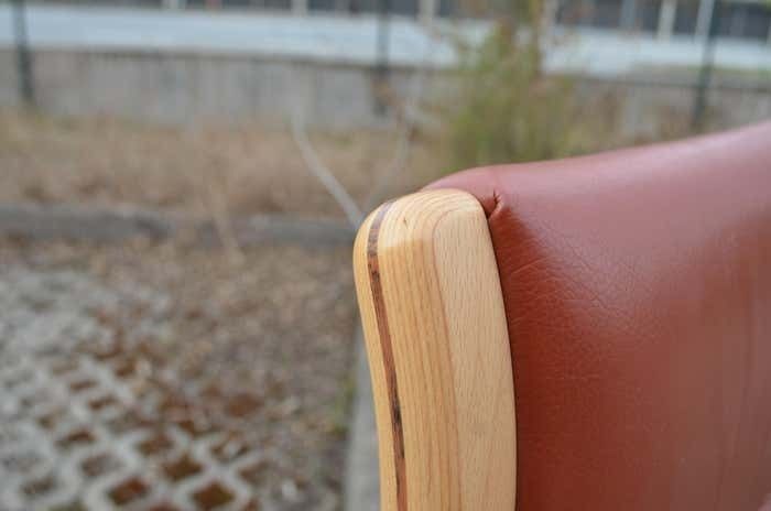 photo vinterior Yngve Ekström Modell Melano Swedese Ox Red Leather Highback Lounge Chair Beech