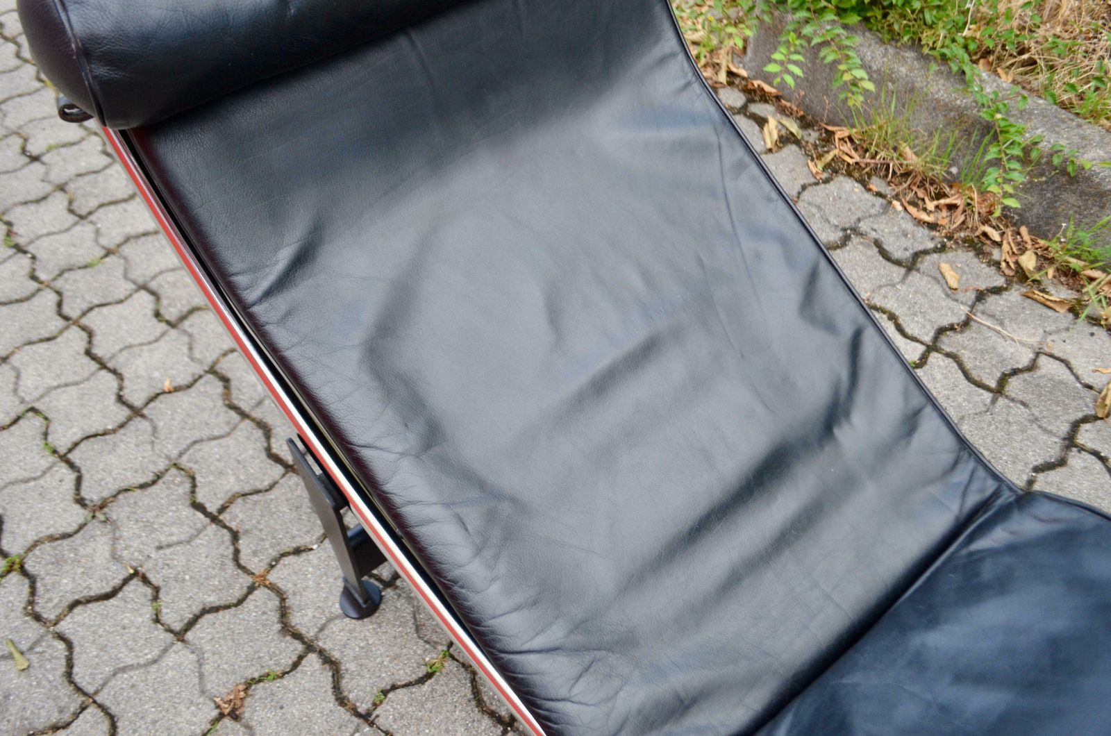 Le Corbusier Lc4 Black Leather Chaise Chaiselongue By Cassina photo 3706.0