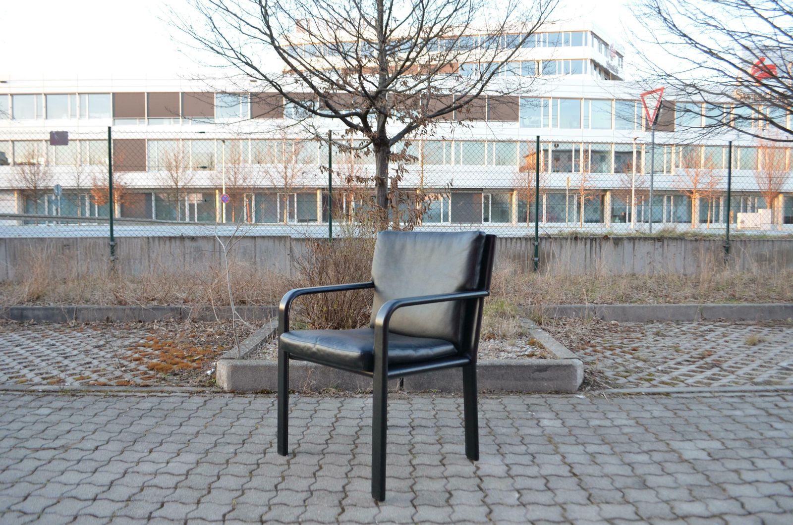 Matteo Grassi Black Saddle Leather Chair Armchair Golfo Dei Poti photo furniture