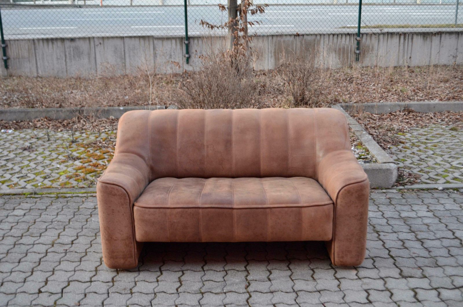 De Sede Ds 44 Loveseat Neck Leather Sofa Brown photo furniture