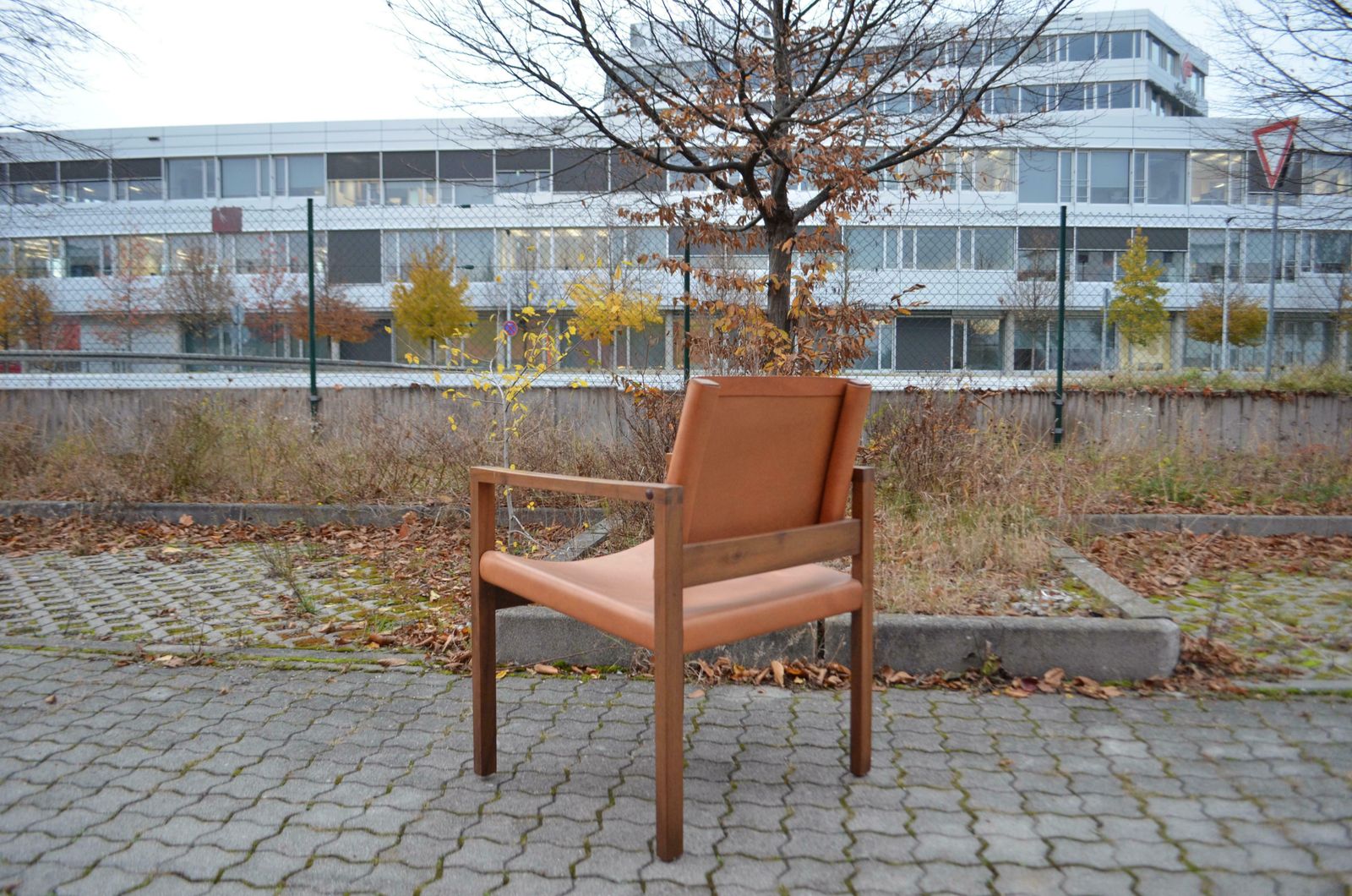 Bauhaus Era Minimalist Modernist Cognac Saddle Leather Lounge Chair Armchair photo vinterior