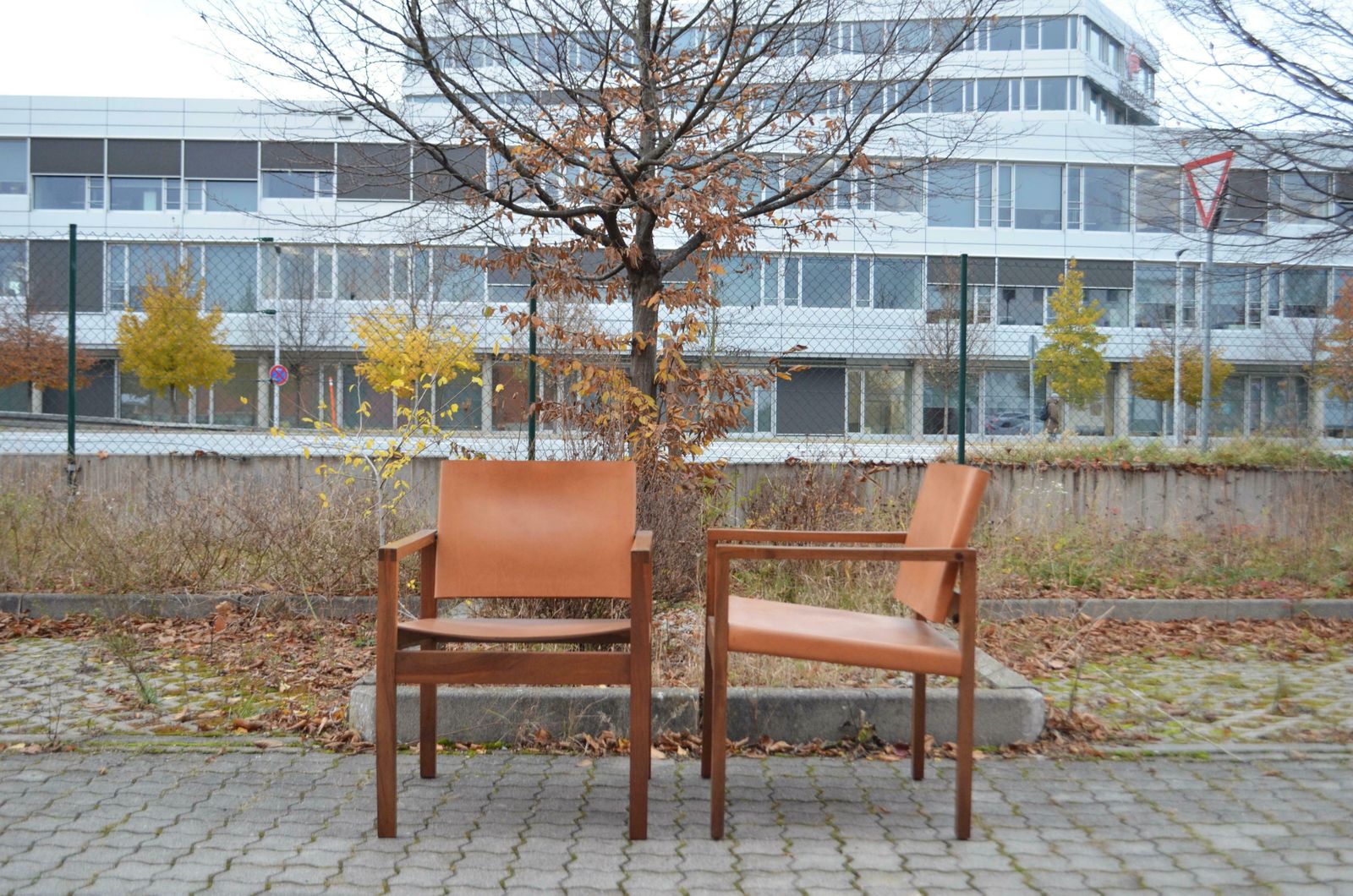 Bauhaus Era Minimalist Modernist Cognac Saddle Leather Lounge Chair Armchair photo vintage