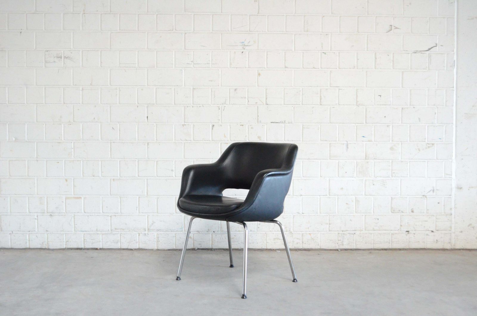 Olli Mannermaa Pair Of Leather Kilta Chair By Eugen Schmidt & Cassina Martela photo 1269.0