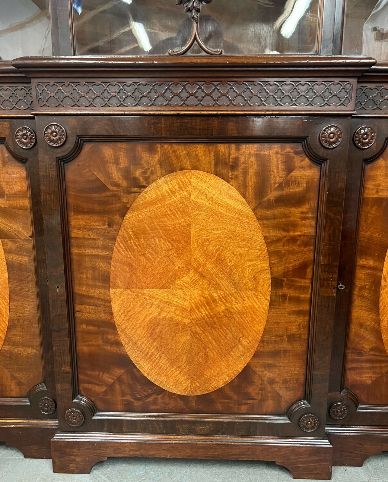 Good Quality Antique Mahogany Breakfront Bookcase. photo Furniture