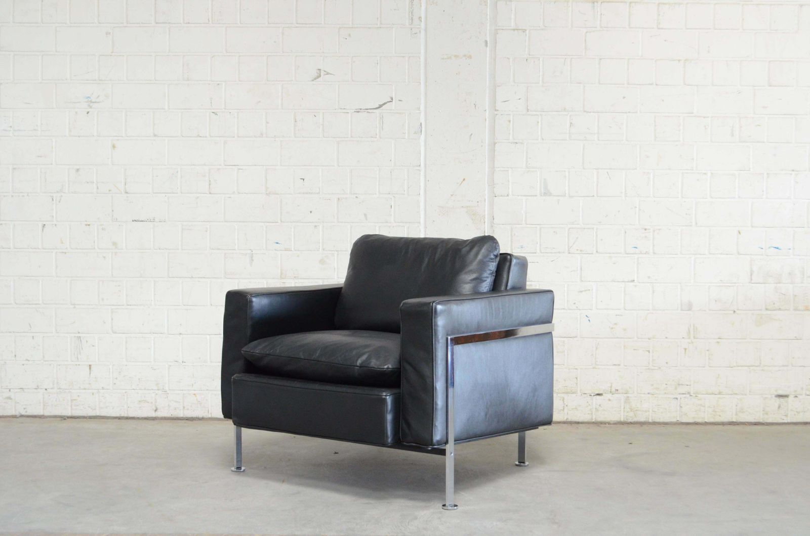 Robert Haussmann Hans Kaufeld / De Sede Rh 302 Leather Armchair First Edition photo for sale