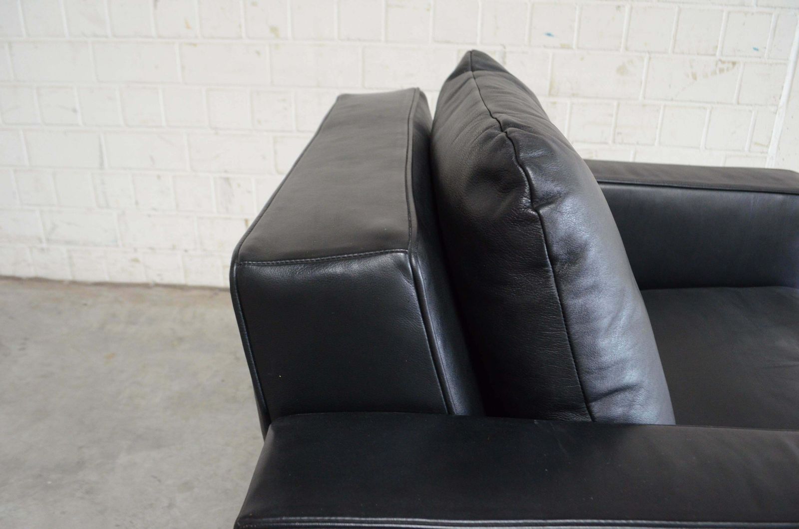 photo buy Robert Haussmann Hans Kaufeld / De Sede Rh 302 Leather Armchair First Edition