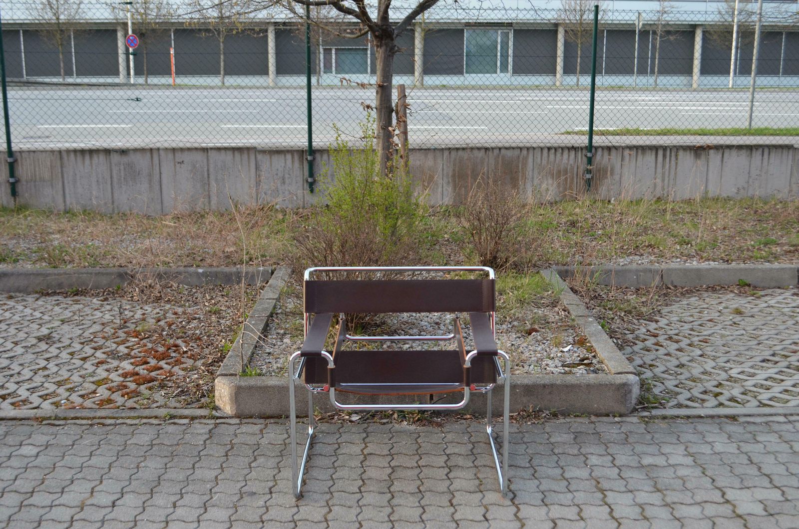Knoll International Wassily Chair By Marcel Breuer Brown Leather Set Of 2 photo vinterior