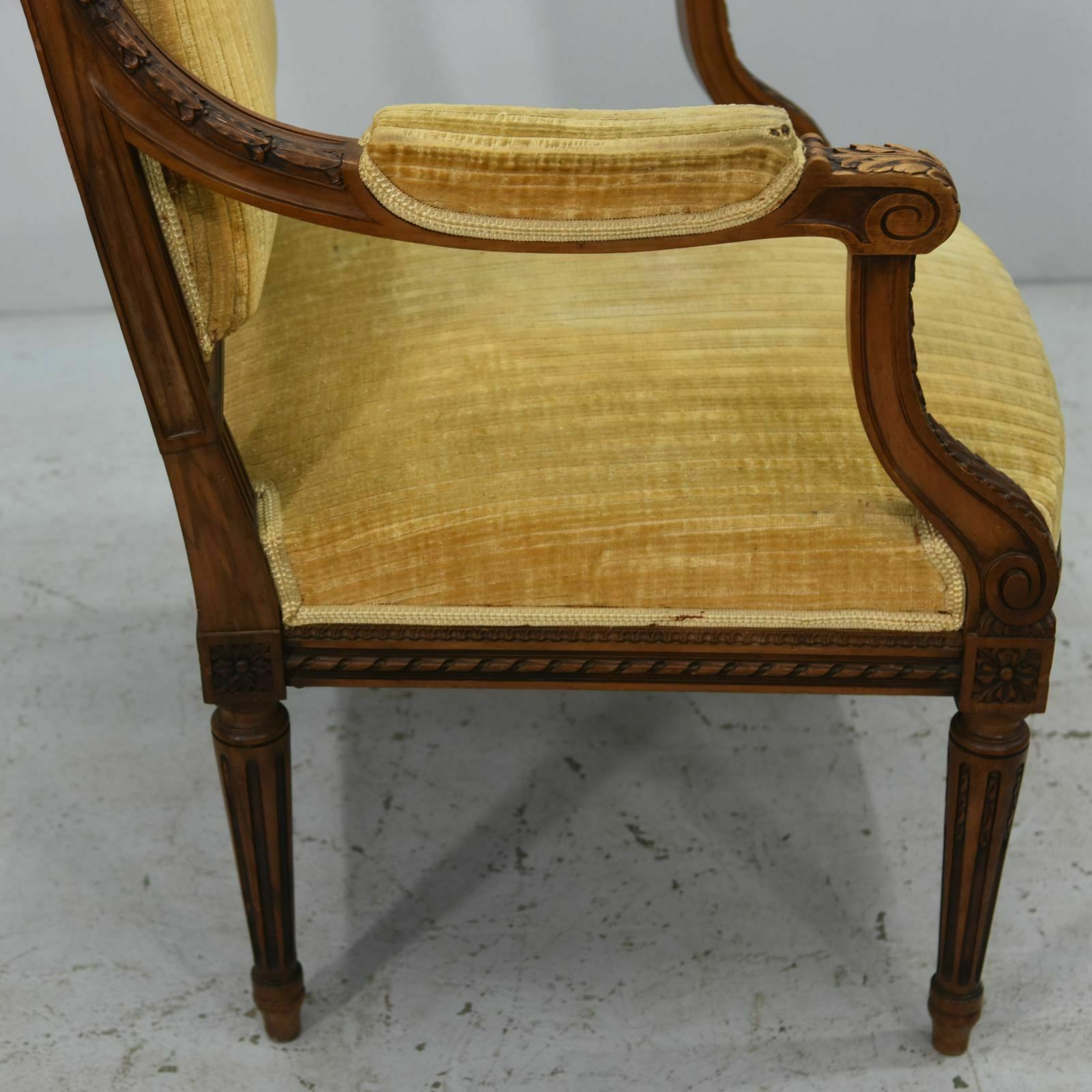 Furniture Living Room With Louis XVI Style Chairs And Armchairs 4 Pieces Late 19th Century In Walnut photo