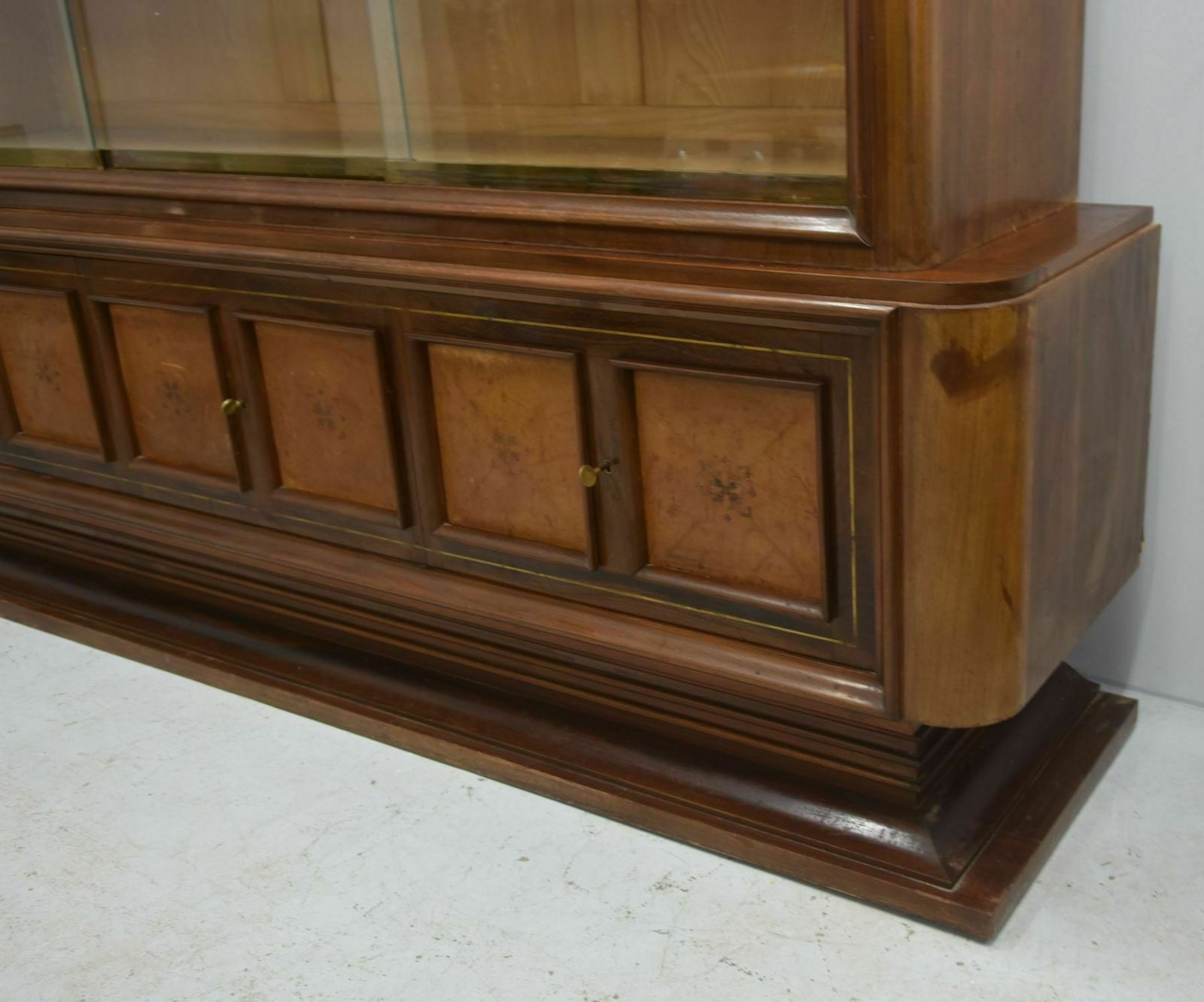 1940 Bookcase Chest In Rosewood photo vinterior