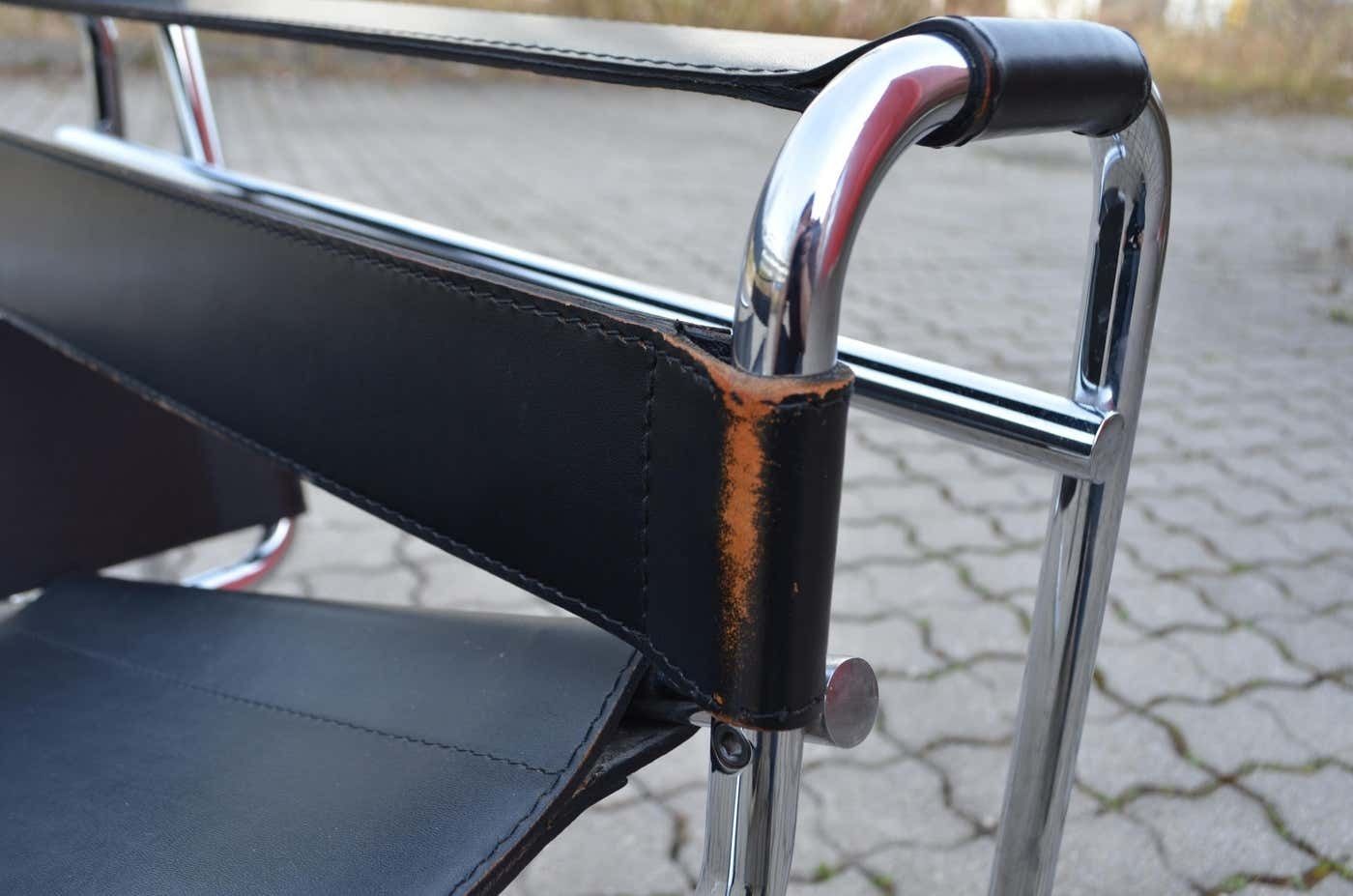 Knoll International Wassily Chair By Marcel Breuer Black Leather photo vinterior