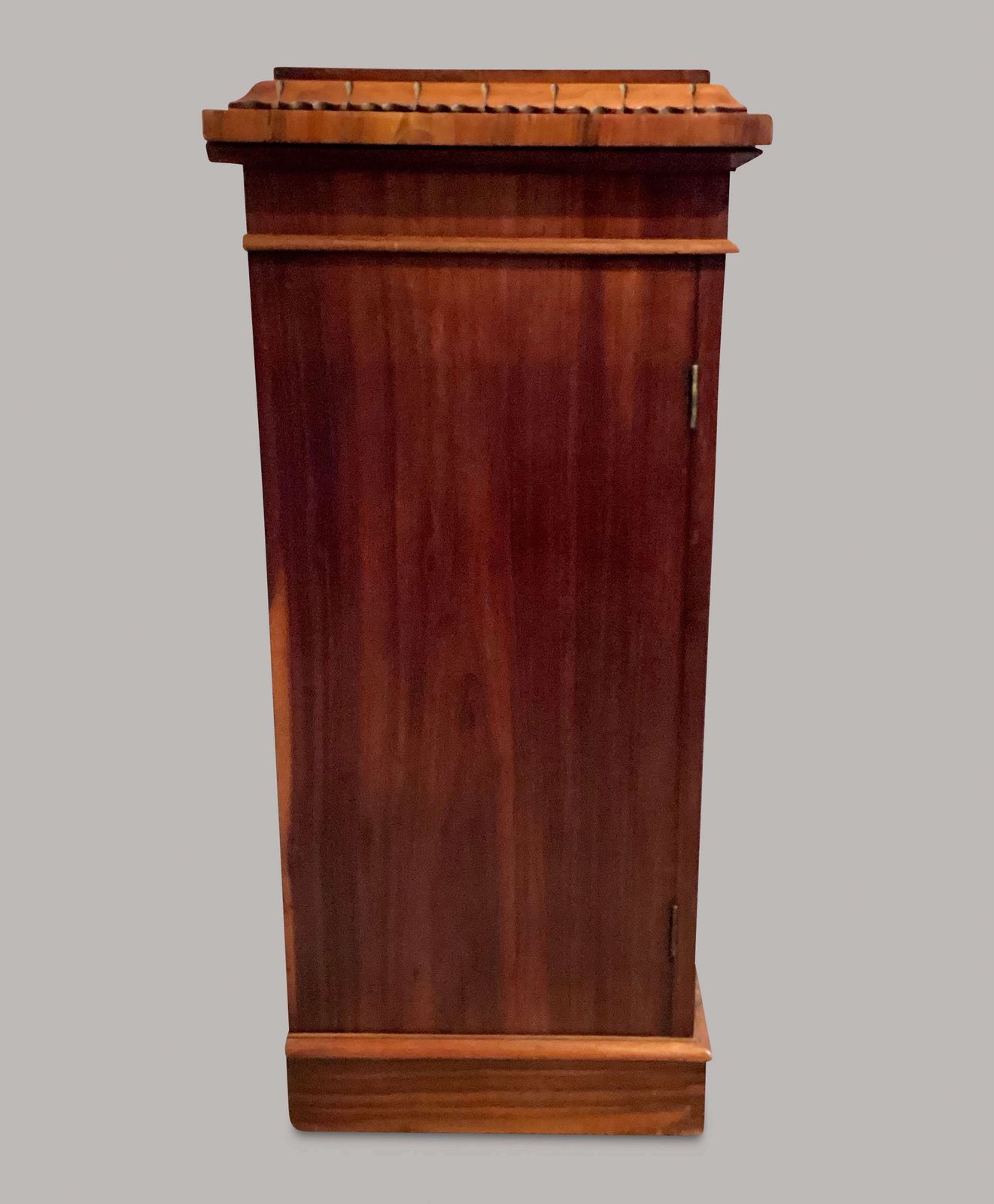 photo vintage Handsome Regency Inverted Breakfront Bookcase / Cabinet