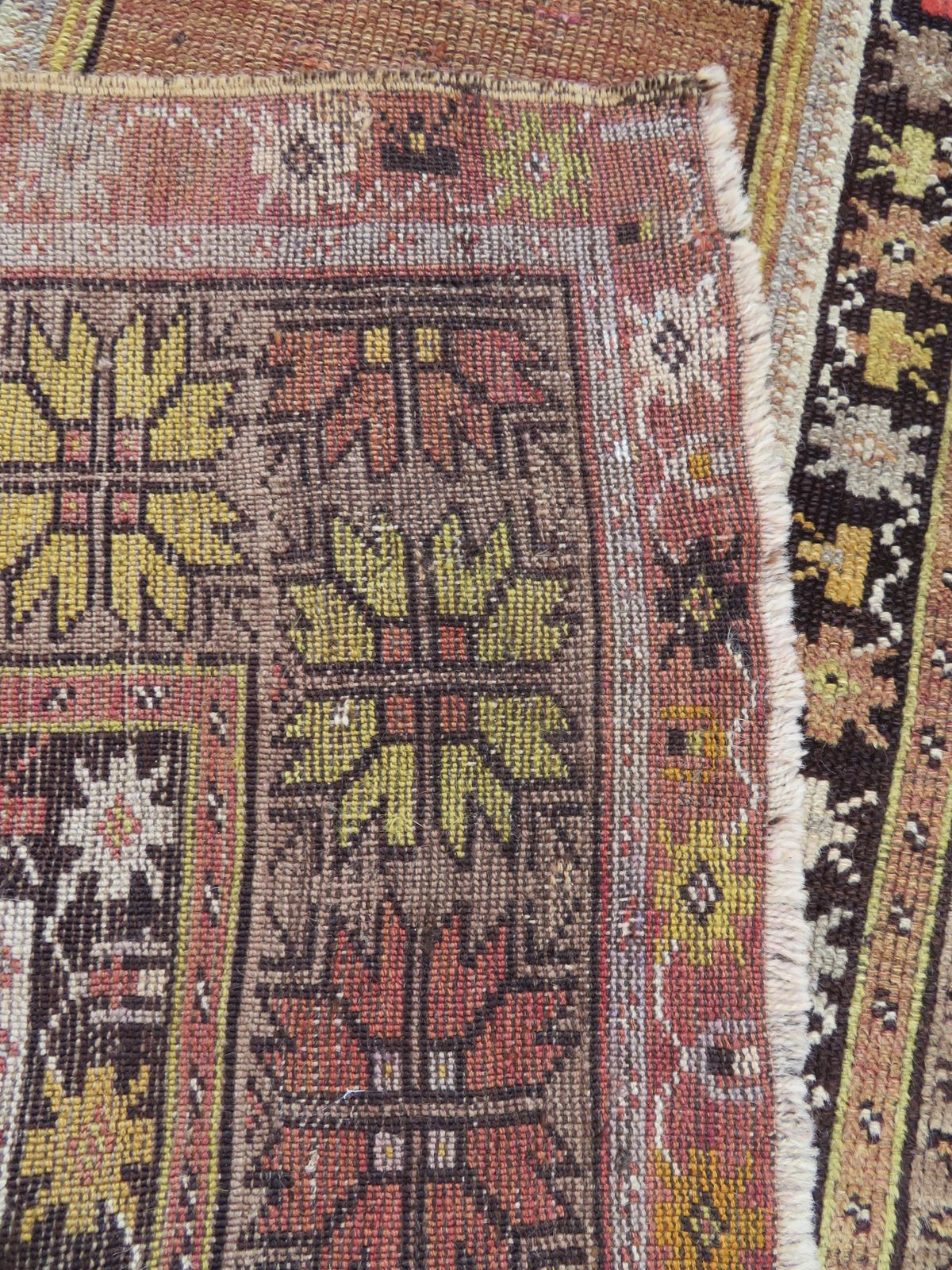 photo vinterior Antique Turkish Milas (Melas) Prayer Rug. Star Border. West Anatolia.Late 19th Century. 165cm X 104cm.