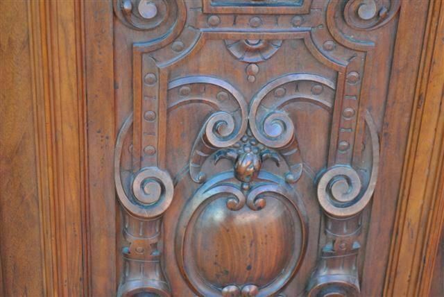 photo vintage Two Body Chest Of Drawers In Walnut, Renaissance Style, Late 19th Century