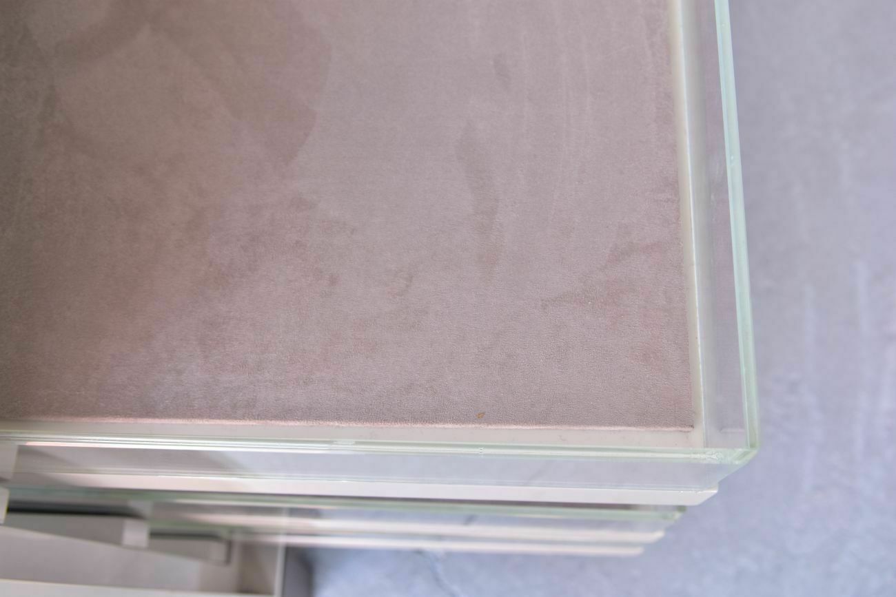 photo vinterior Luxury Shop Shop Lacquered Cross Cream Cream