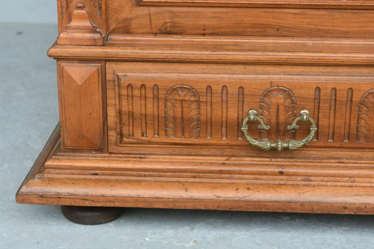 2160.0 Renaissance Style Bookcase In 19th Century Walnut photo