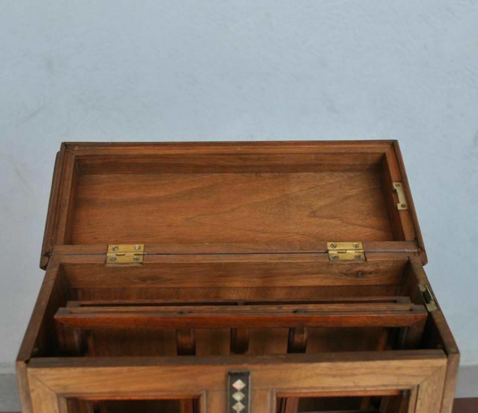 Multiple Photo Frames In Wood And Inlays, Early 20th Century, Oriental Style photo vintage
