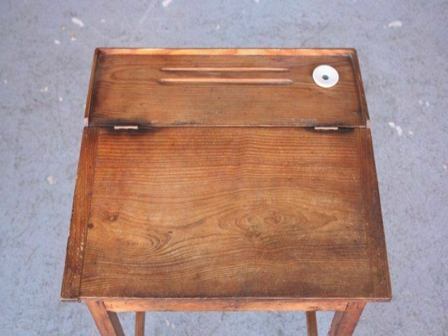 photo vinterior Oak School Desk From 1900, 1900s