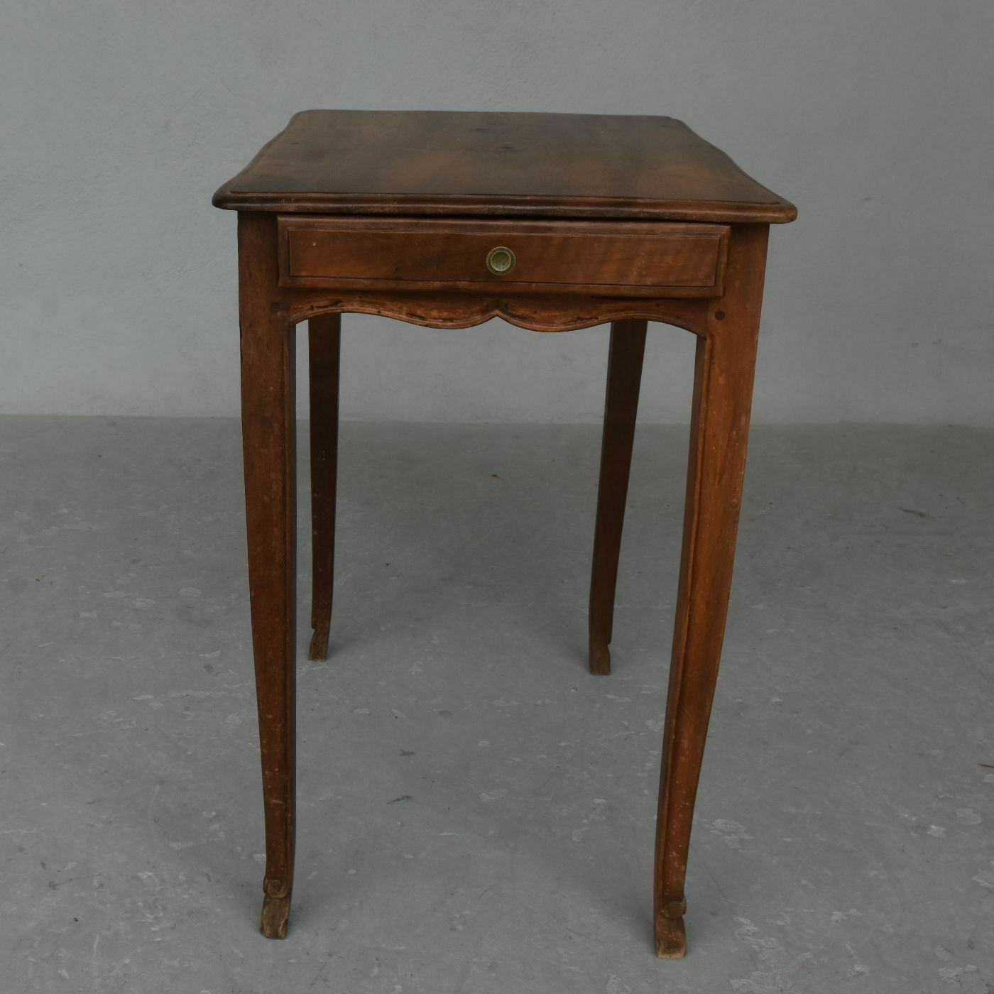 Louis XV Walnut Desk, 19th Century photo Furniture
