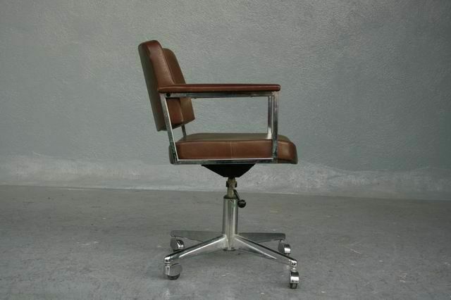 Leather Executive Chair 1960 Good Condition photo for sale