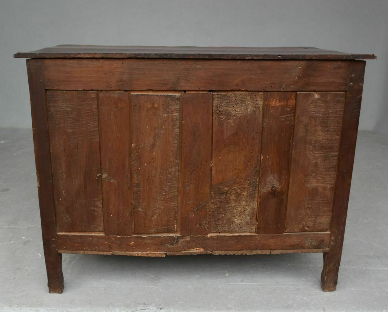 Curved Walnut Crossbow Chest Of Drawers, 18th Century photo vintage