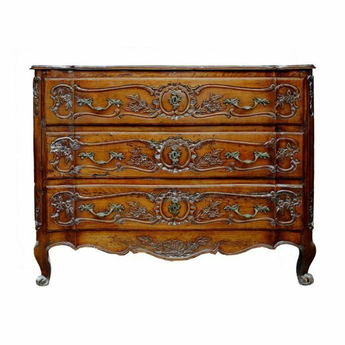 Provençal Walnut Crossbow Chest Of Drawers, 18th Century