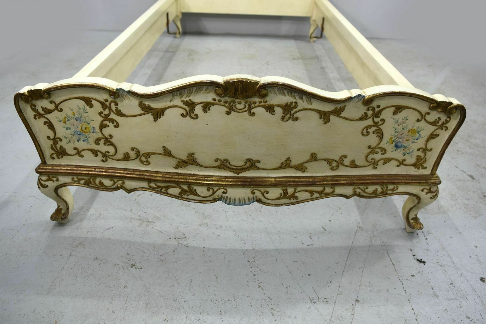 Green Venetian Gold Lacquered Beds, 1900 Period (Pair) photo buy