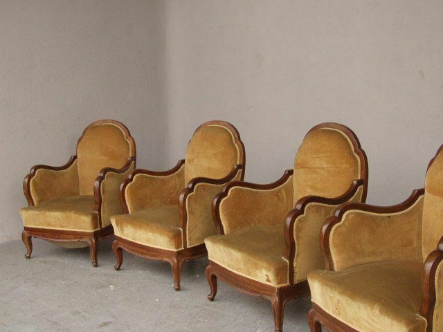 1920 Walnut Armchair (Set Of 4) photo for sale