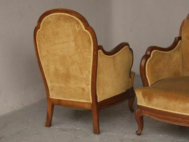 1837.0 1920 Walnut Armchair (Set Of 4) photo