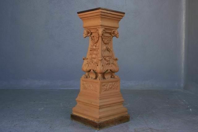 photo furniture Louis XVI Style Terracotta Harness