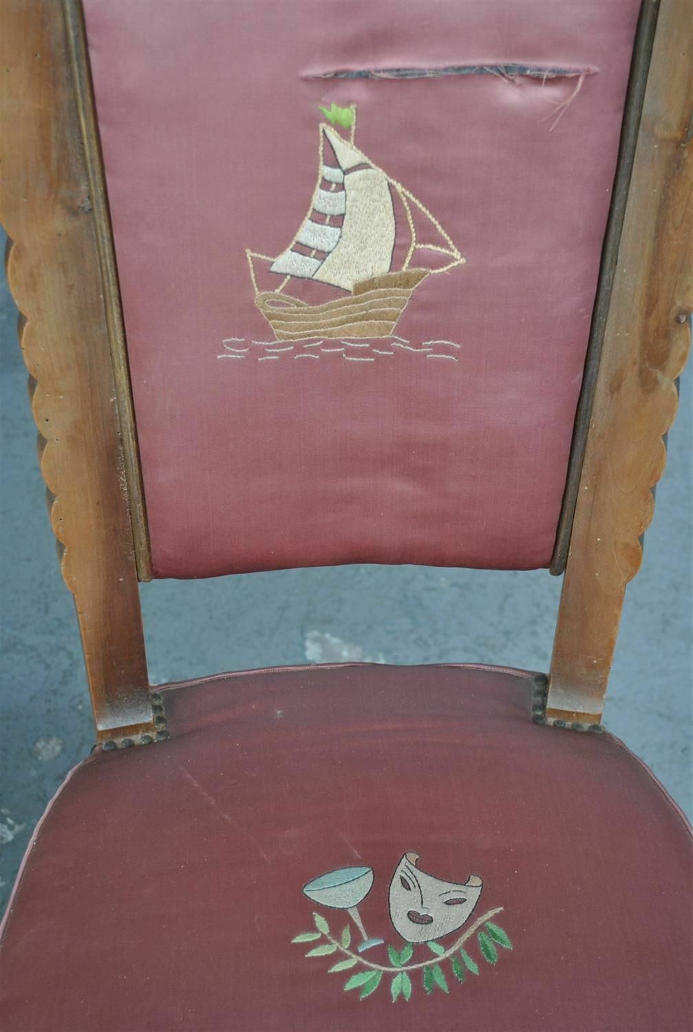 photo vinterior 1940 Embroidered Pink Silk Chairs (Set Of 12)