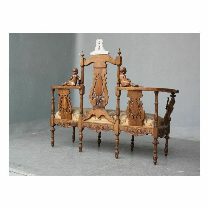 Carved Wooden Bench With Putti, 19th Century photo vinterior