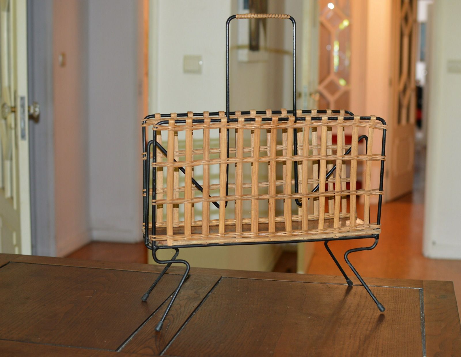 Wicker Magazine Rack / Vintage Magazine Holder / Sweet Vintage photo buy