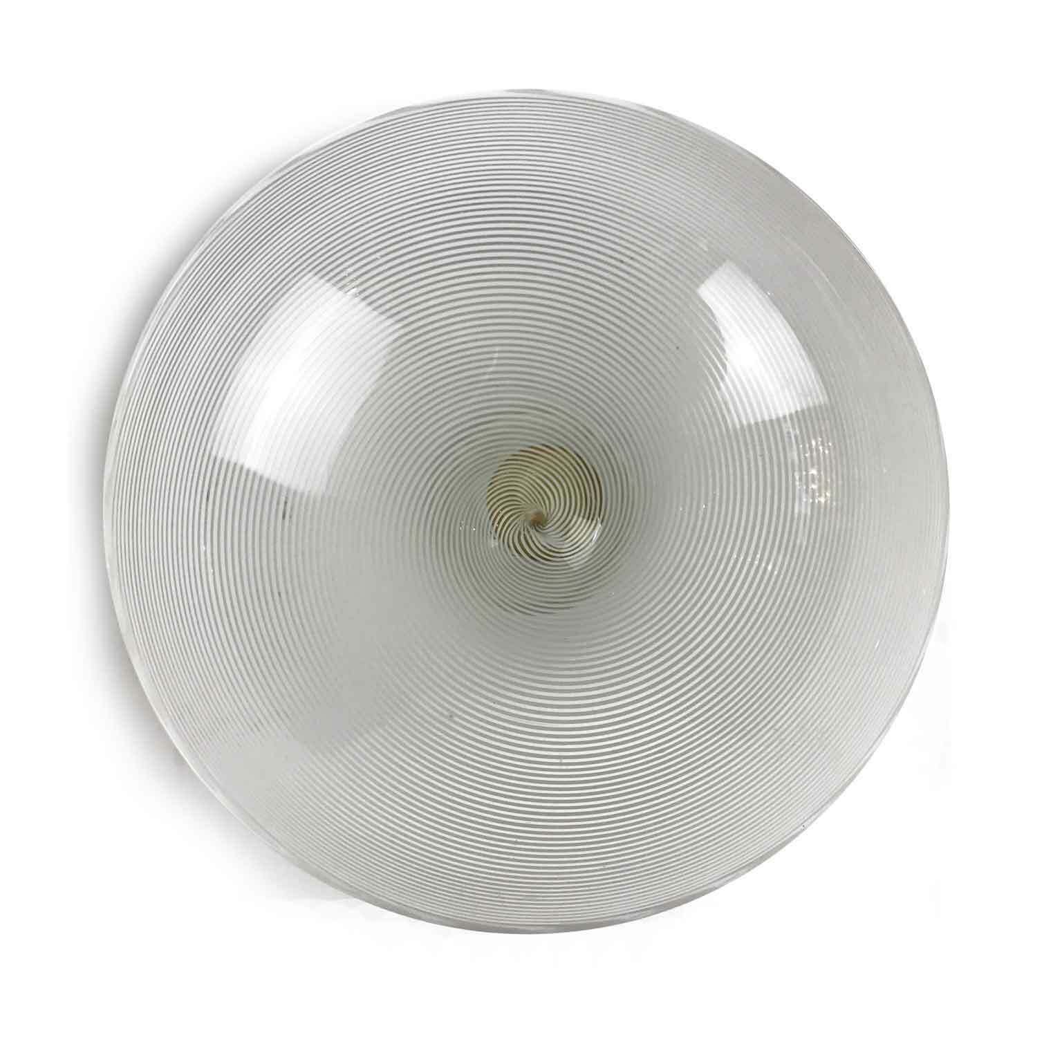 Barovier And Toso Bowl With Spiral Decoration, Circa 1950 photo vinterior