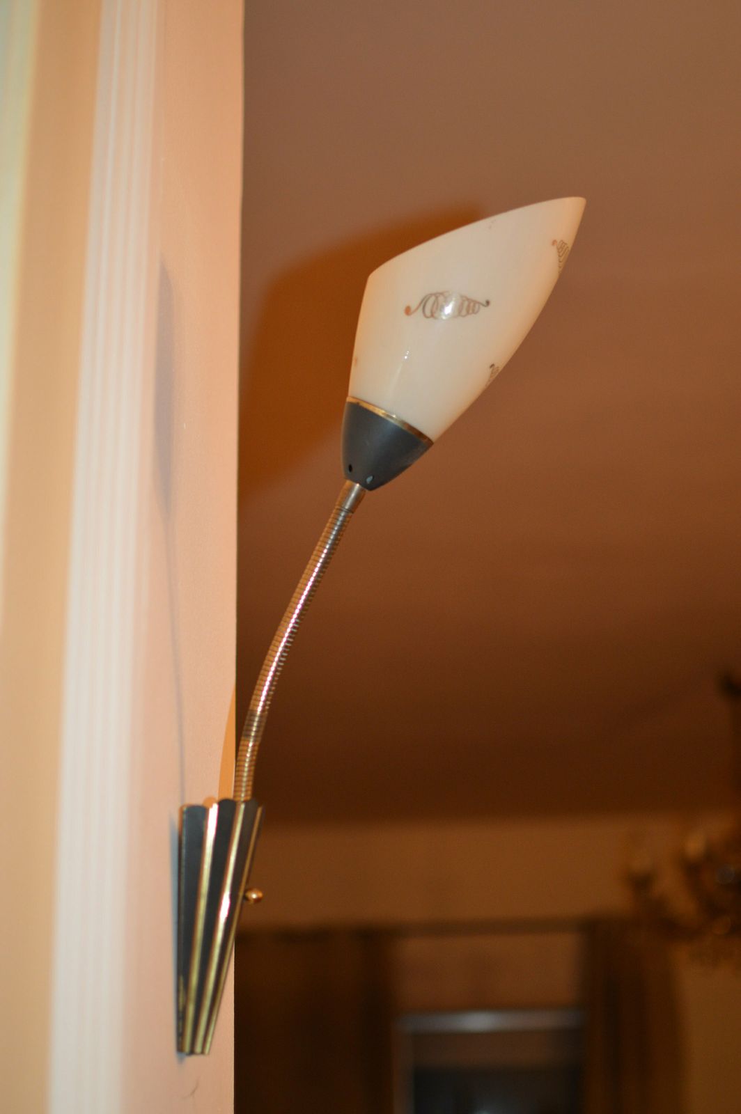 1 Of 2 Wall Lamp Vintage Stilnovo Mid Century 1950, photo for sale