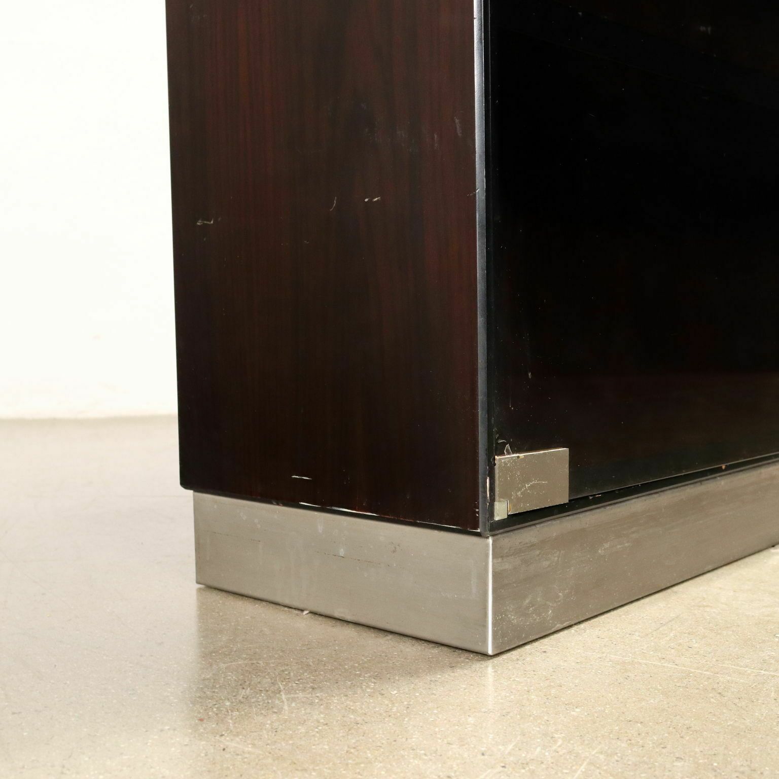 Vintage Showcase From The 1970s Exotic Wood Veneered Smoked Glass photo Furniture