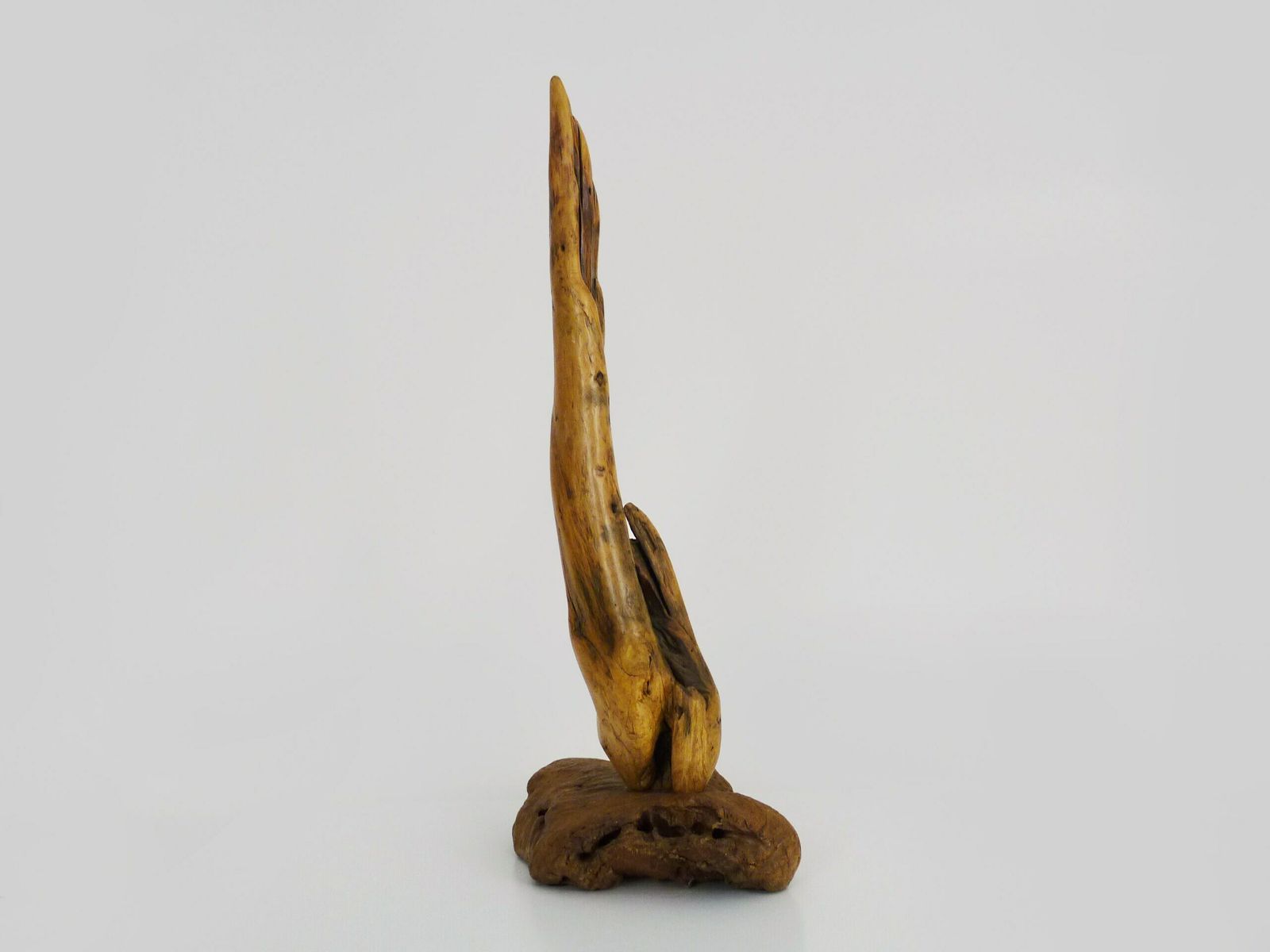 Sculpture en bois abstraite brutaliste. Signée J.M 2010 photo 148.0