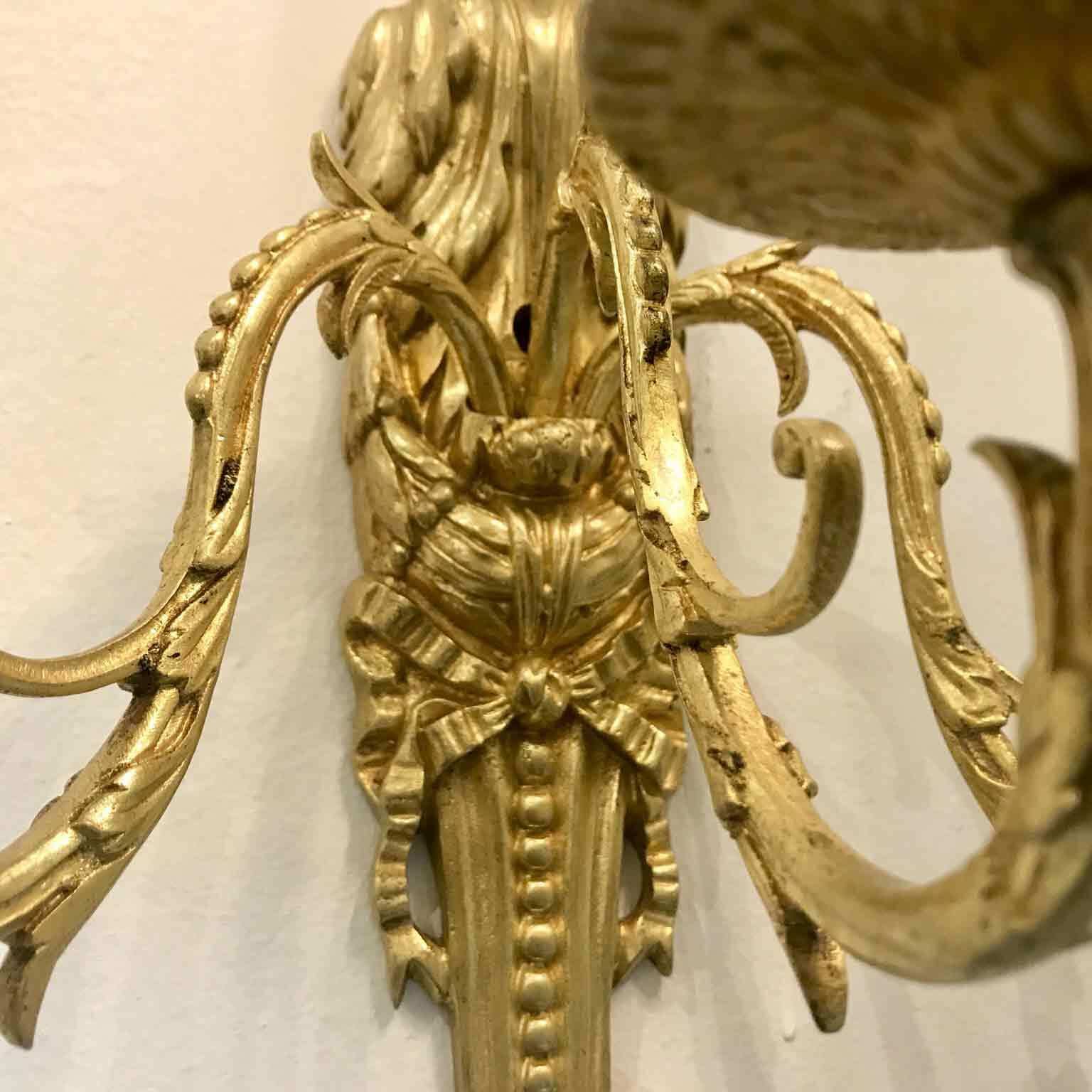 photo buy Pair Of Louis XVI Appliques In Gilt Bronze