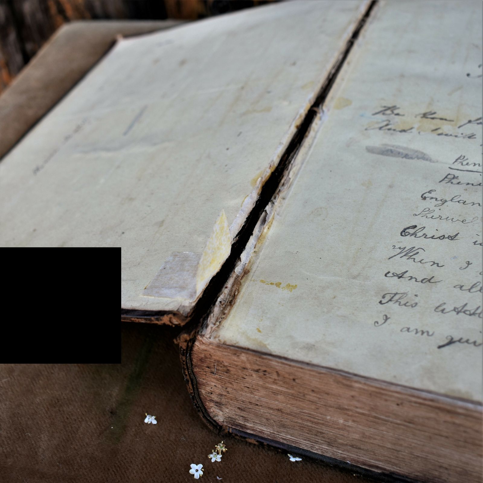 photo vinterior Antique 1850s Life Of Christ Rev John Fleetwood Leather Book Lovely Inscription