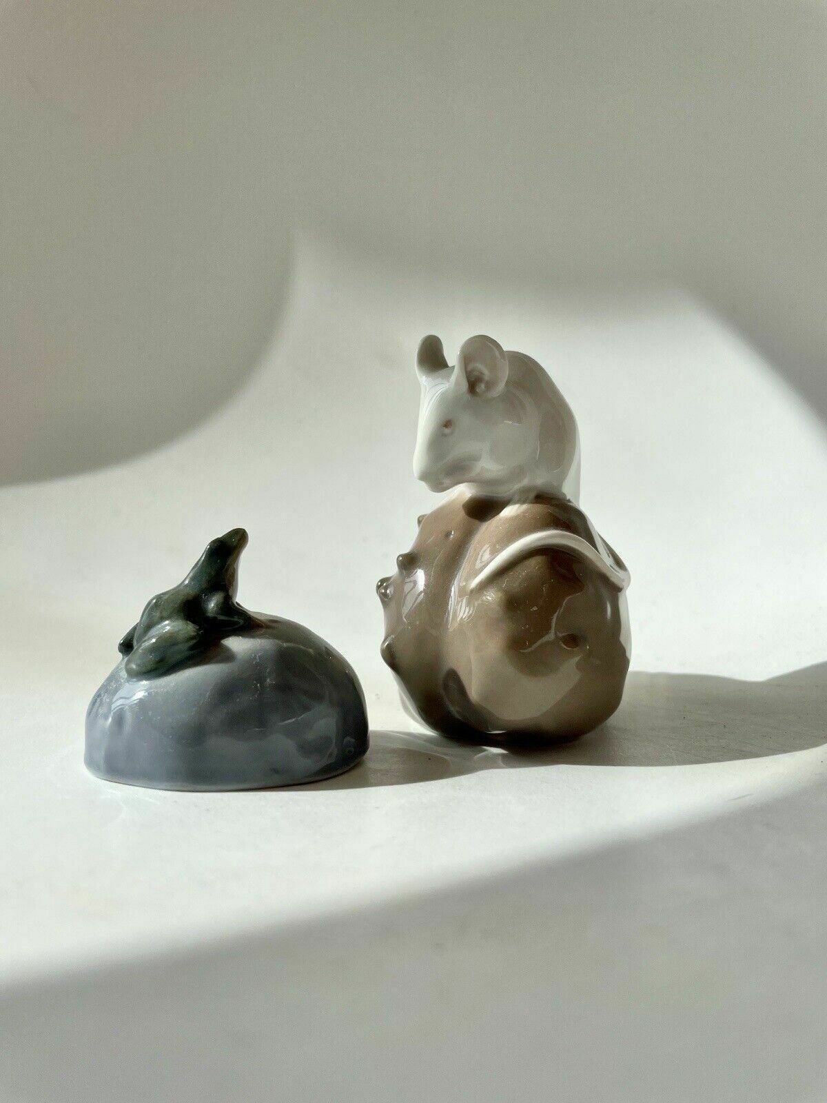 Royal Copenhagen Porcelain White Mouse On A Chestnut & Frog On A Stone Figurines photo buy