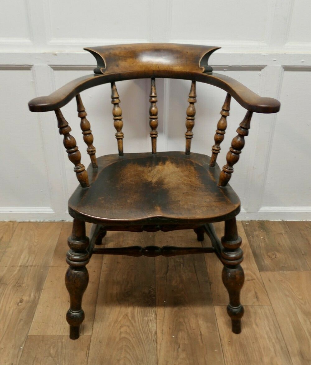 photo furniture Set Of 6 English Oak And Elm Windsor Carver Chairs