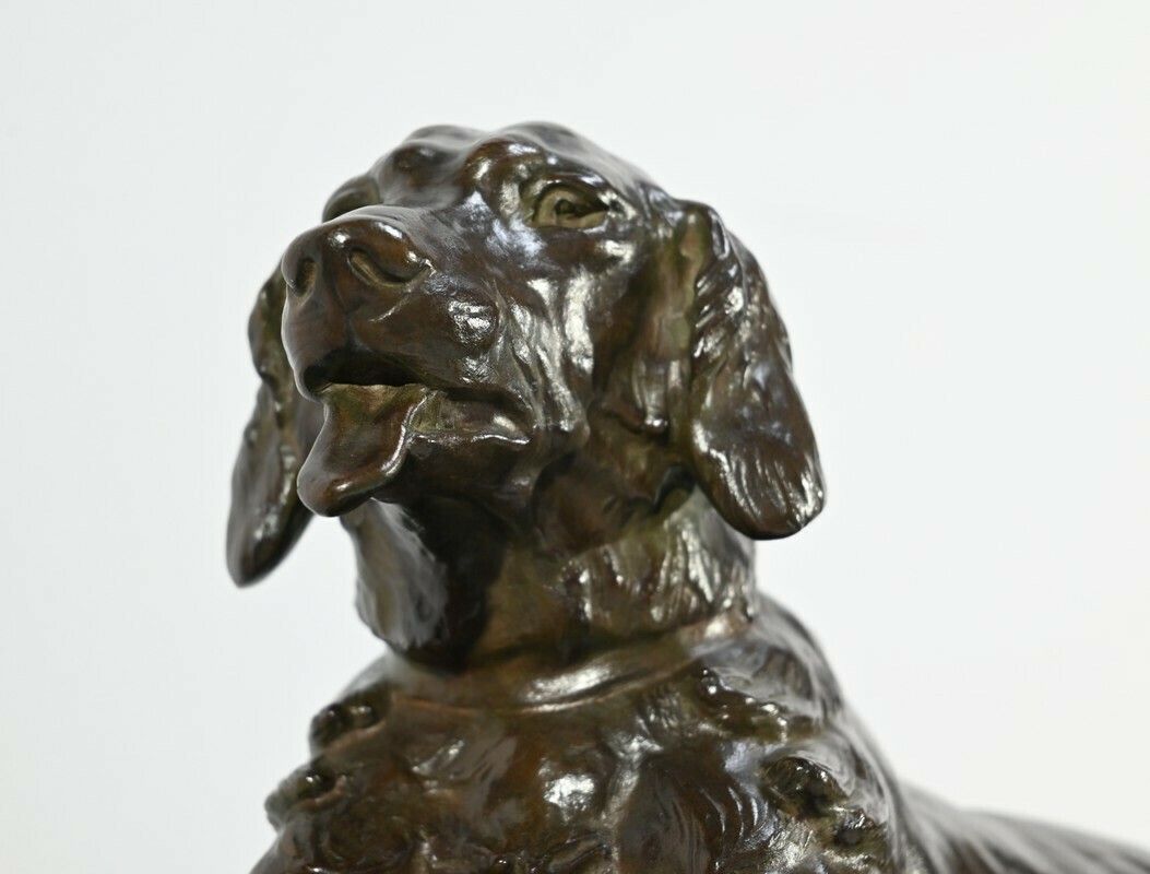 photo furniture Bronze “The Dog With The Hare”, Signed Je. Masson – Early 20th Century