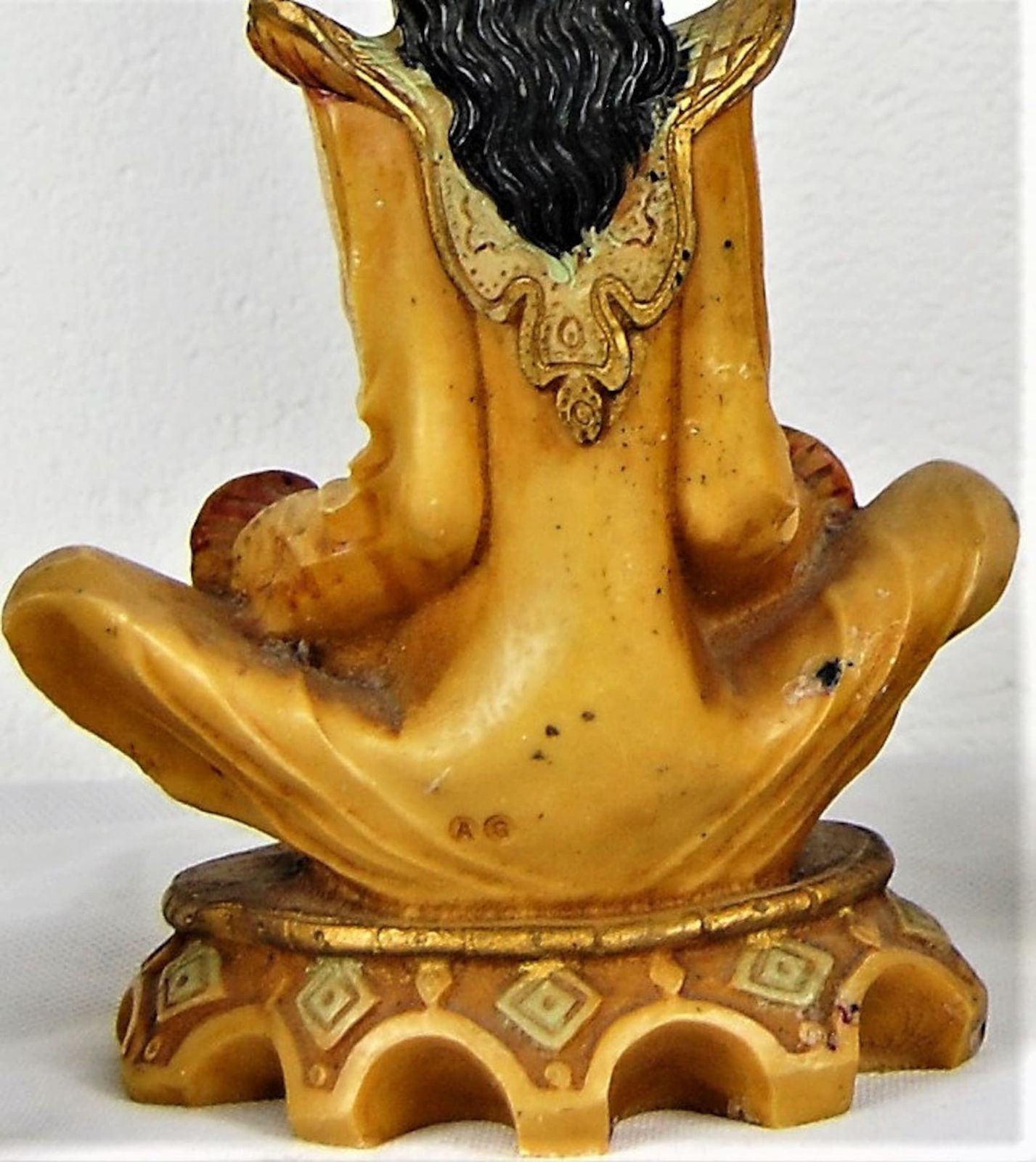 photo furniture Oriental Figurines Of A Royal Family With The Two Guardian Lions, Initials Signed Ag Based